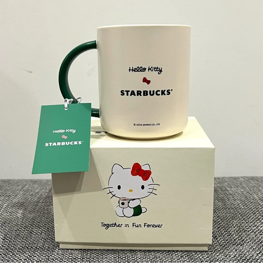 Starbucks hello kitty